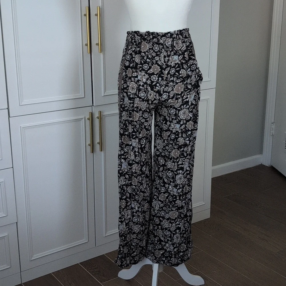 American Eagle Flowy Wide Leg Pants Size Small - Picture 4 of 9